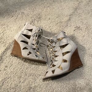 Klub Nico Heels